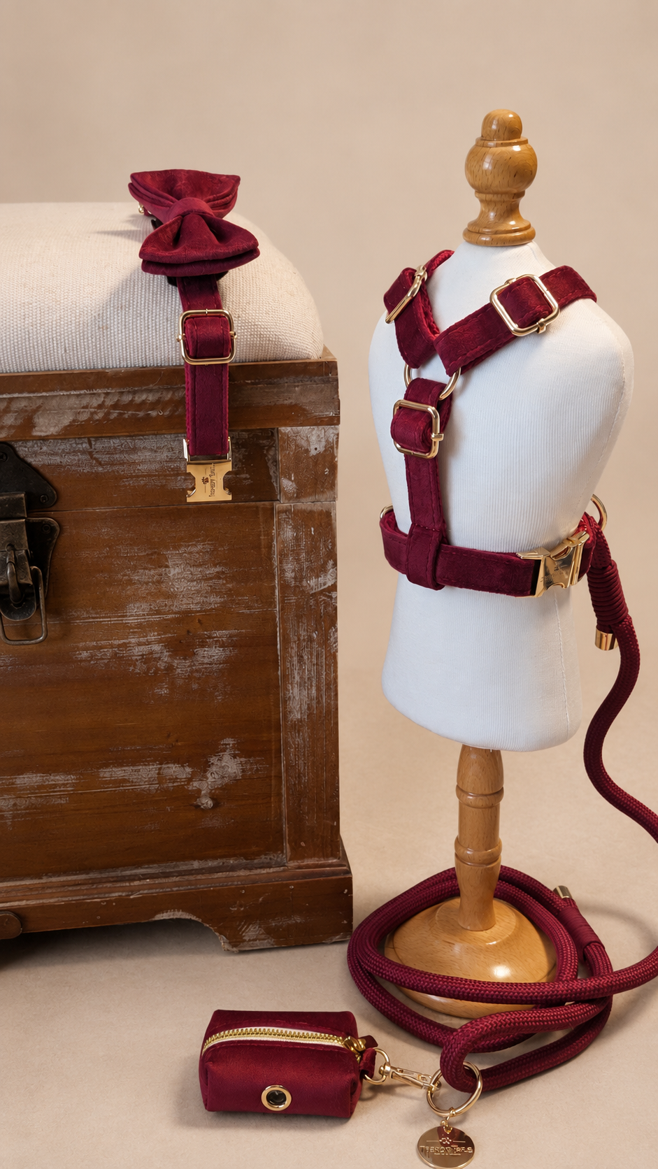 Essential Chic - Rouge (Pettorina)